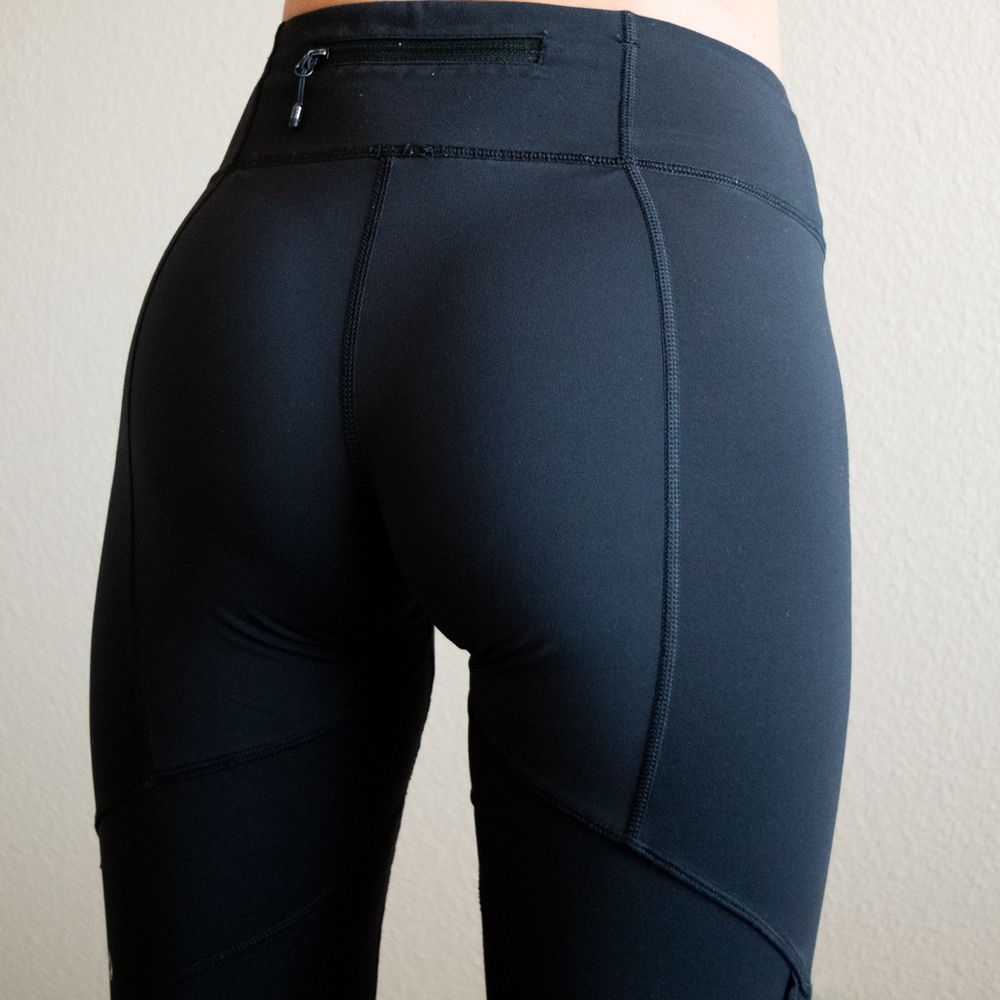Blk Lululemon Capri legging sz 6 w/ zipper